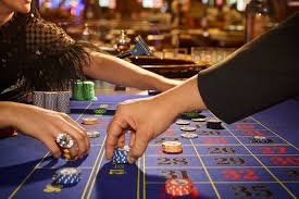 Berbagai jenis slot online tersedia di dunia21 mulai dari slot klasik hingga slot video modern